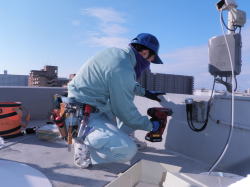 ���É��@�n�f�W�A���e�i��t�ݒu�H���摜